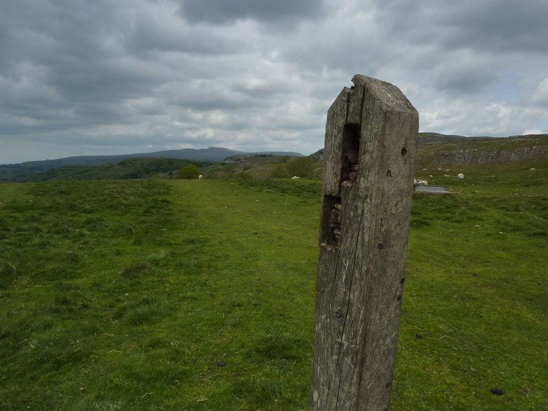 Unhelpful Signpost